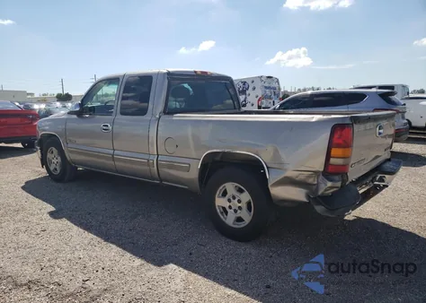 2000 Chevrolet Silverado C1500 from USA, damaged, VIN 2GCEC19T5Y1336257